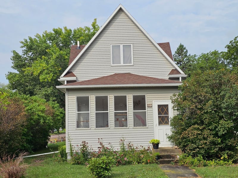 510 S Main St, Lamberton, MN 56152