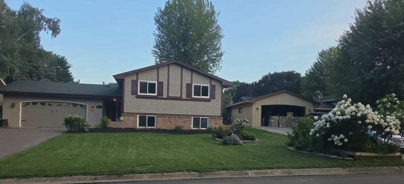 8041 60 1/2 Ave N, New Hope, MN 55428