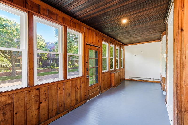 852 Ashland Ave, Saint Paul, MN 55104