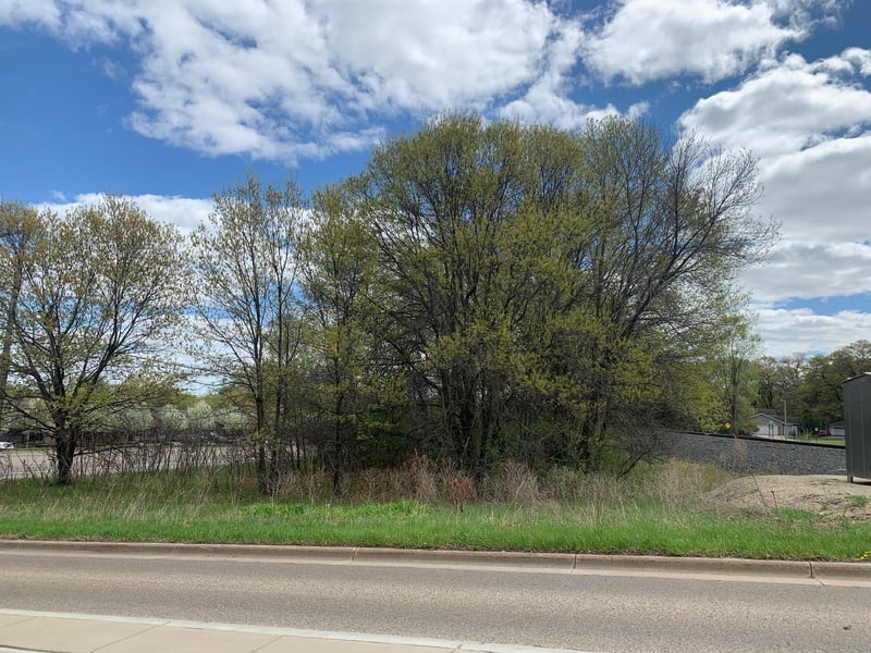 32xx Rice St, Shoreview, MN 55126