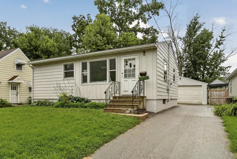 1520 5th St NE, Rochester, MN 55906