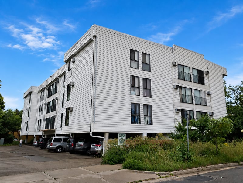925 30th Ave S #206, Minneapolis, MN 55406