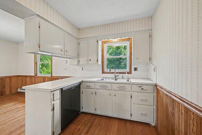 10895 Bechtold Rd, Corcoran, MN 55374