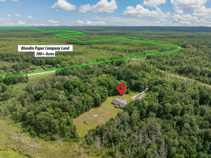 27668 Clearwater Rd, Grand Rapids, MN 55744