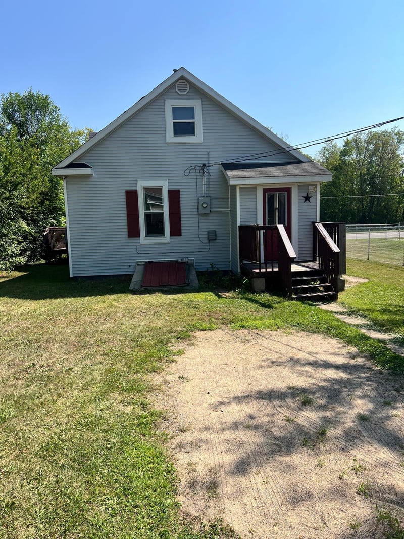 211 Ethel St, Marble, MN 55764