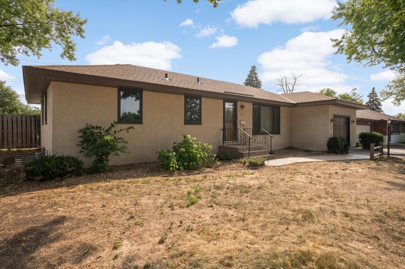 610 57th Ave NE, Fridley, MN 55432