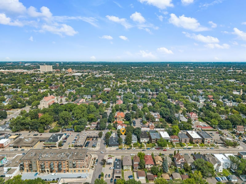 1033 Grand Ave, Saint Paul, MN 55105