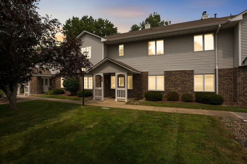 3575 Blue Jay Way #103, Eagan, MN 55123