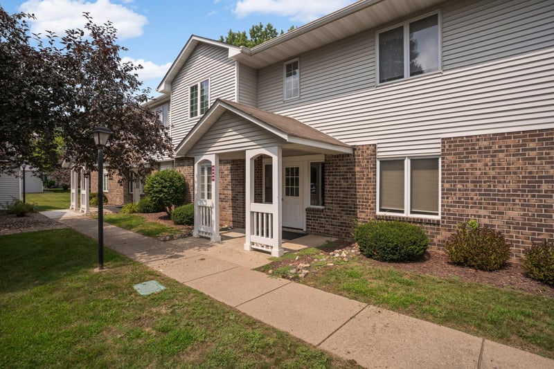 3575 Blue Jay Way #103, Eagan, MN 55123