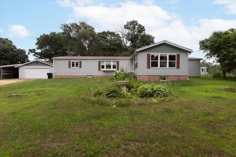 N9912 330th St, Boyceville, WI 54725