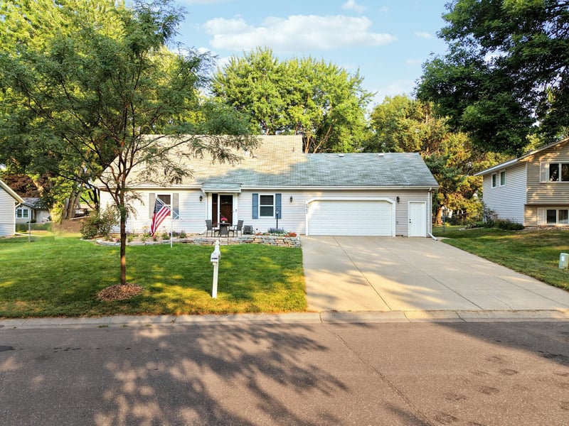 6962 Ideal Ave S, Cottage Grove, MN 55016