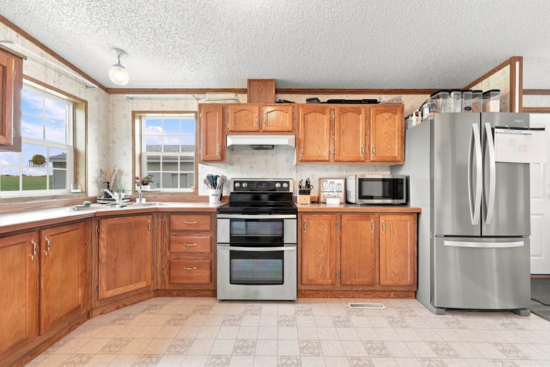 25404 Broadway Ave, Detroit Lakes, MN 56501