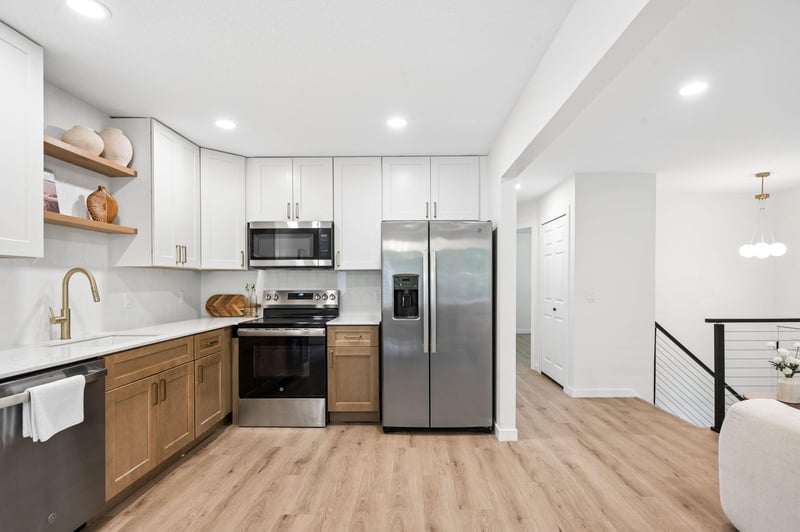 18121 Covington Pa, Minnetonka, MN 55345
