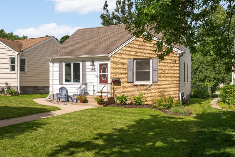 2836 Kentucky Ave S, Saint Louis Park, MN 55426