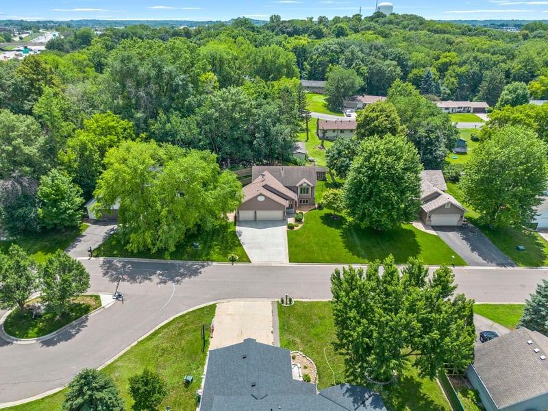 13632 Bryant Pl S, Burnsville, MN 55337
