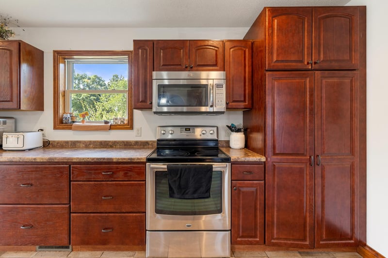 W15852 Sun Meadow Ln, Blair, WI 54616
