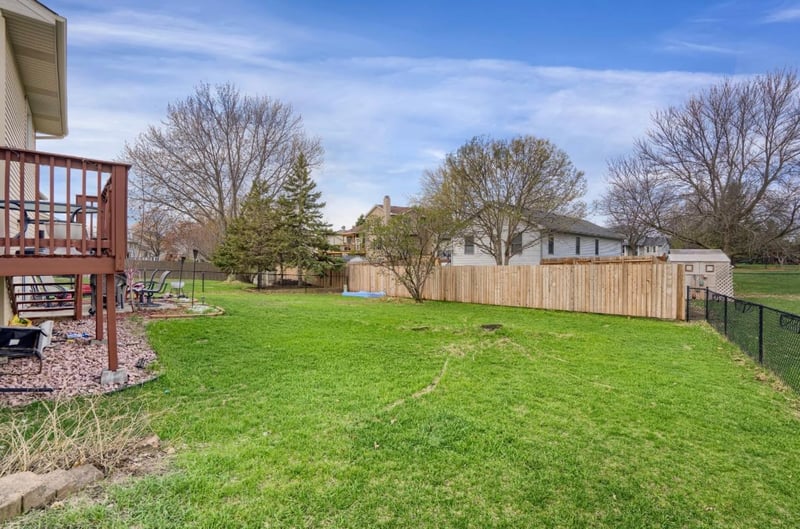 9119 Regent Pw, Brooklyn Park, MN 55443