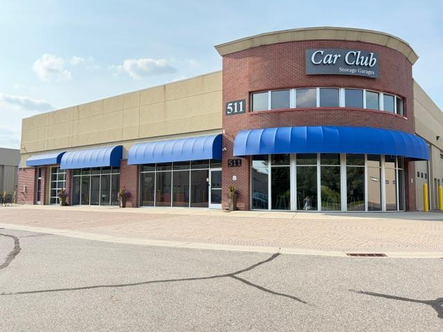 506 Moto Dr, Eagan, MN 55123