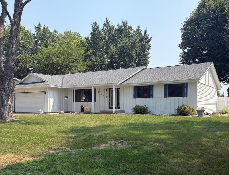 14490 Gannon Way, Apple Valley, MN 55124