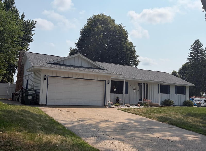 14490 Gannon Way, Apple Valley, MN 55124