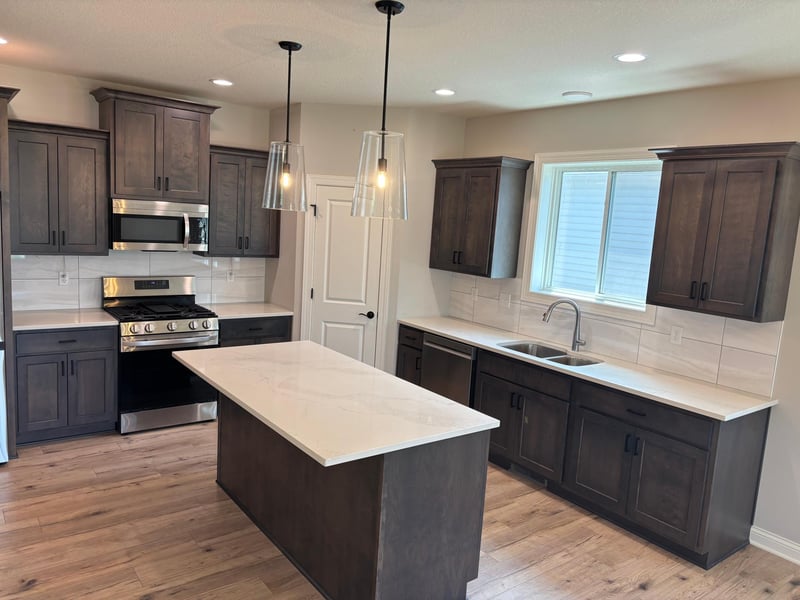 441 Grant Ave SE, Hutchinson, MN 55350