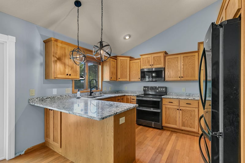 2236 232nd St, Saint Augusta, MN 56301