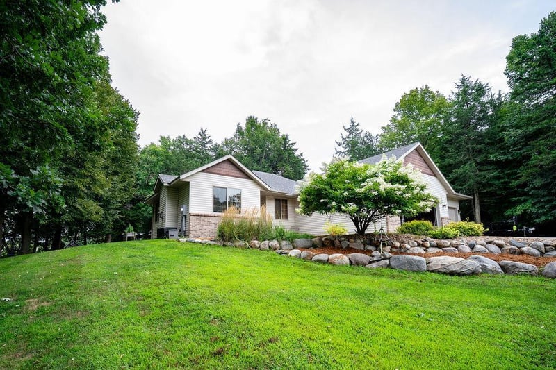 15791 NE 83 St, Spicer, MN 56288