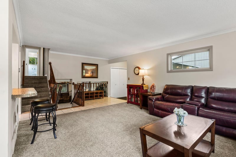 13405 Walnut Dr, Burnsville, MN 55337