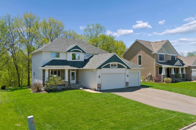 1017 Provence Ln, Belle Plaine, MN 56011