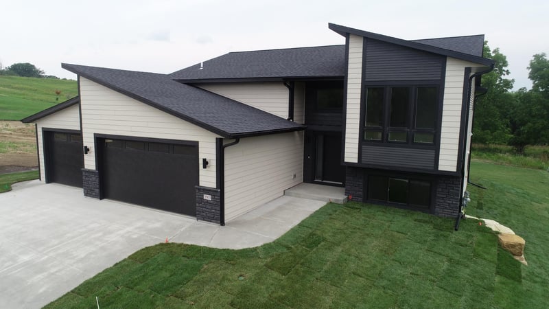 3503 Stonehedge Dr NE, Rochester, MN 55906