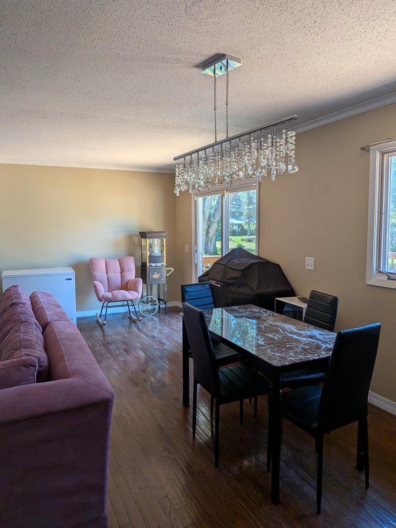 937 Spruce Dr, Saint Cloud, MN 56303