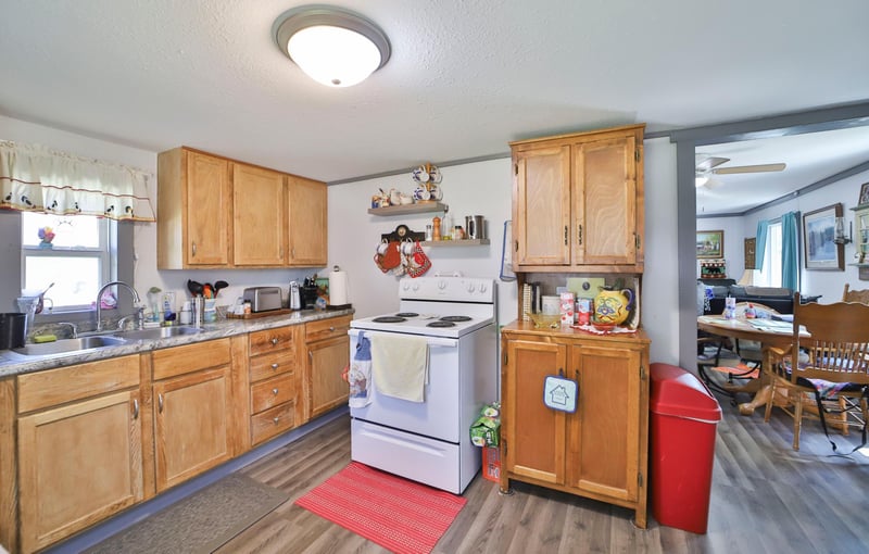 515 SW 2nd St SW, Staples, MN 56479