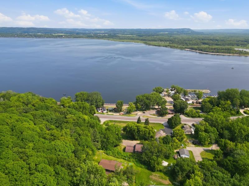 22320 708th St, Lake City, MN 55041