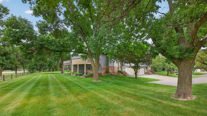 7205 Pontiac Cir, Chanhassen, MN 55317