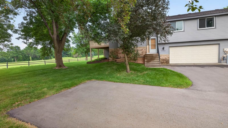 7205 Pontiac Cir, Chanhassen, MN 55317