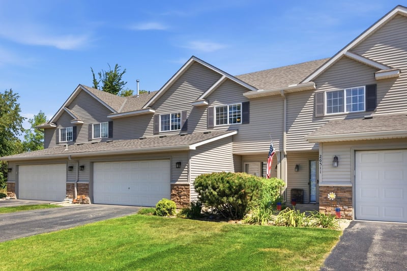 26505 Pond Ct, Elko New Market, MN 55020
