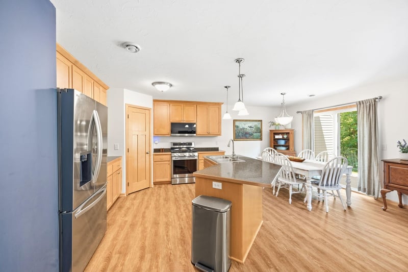 26505 Pond Ct, Elko New Market, MN 55020