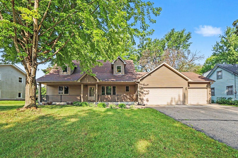 70 W Louis St, Elko New Market, MN 55054