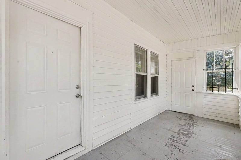 498 Beaumont St, Saint Paul, MN 55130
