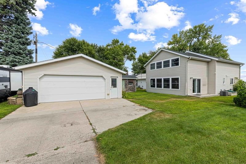 50884 County Highway 9, Pelican Rapids, MN 56572