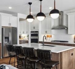 10551 Ithaca Ln N, Maple Grove, MN 55369