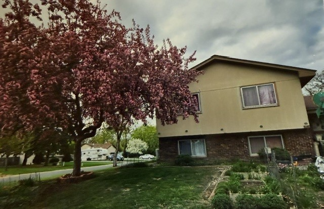 1501 131st Ln NE, Blaine, MN 55449