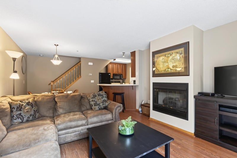 2210 Ranchview Ln N #127, Plymouth, MN 55447