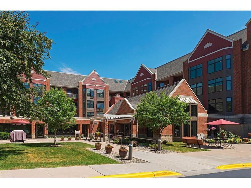 500 County Road B W #113, Roseville, MN 55113