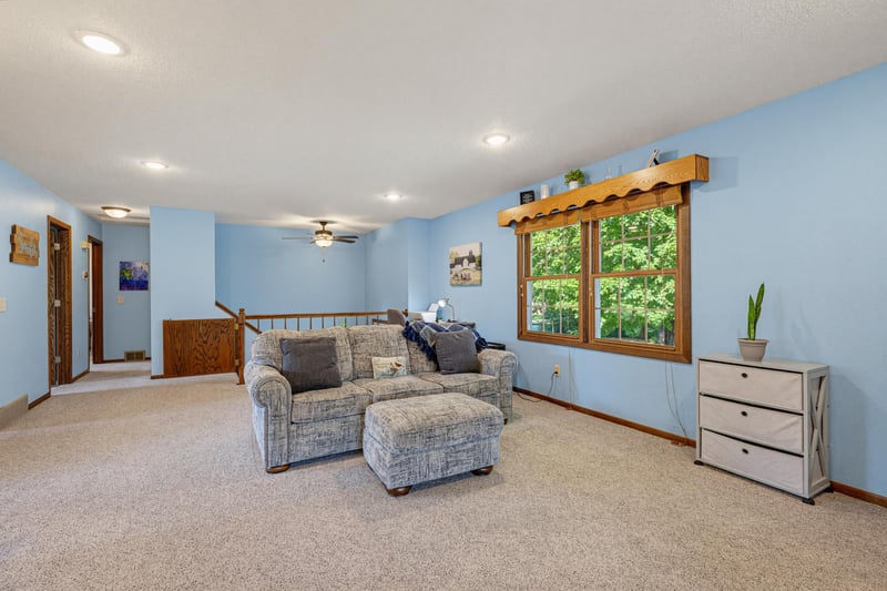 430 Lynn Rd SW, Hutchinson, MN 55350