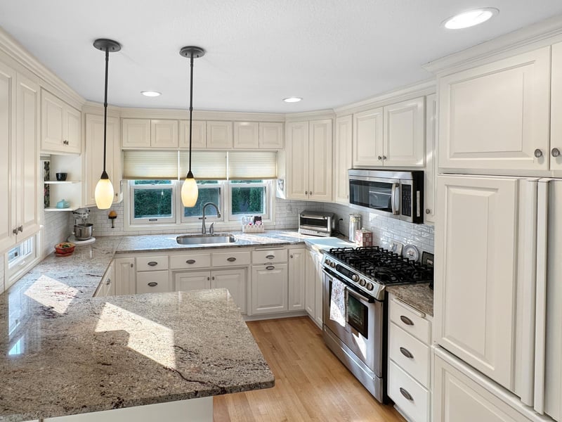 251 W Lake St, Excelsior, MN 55331