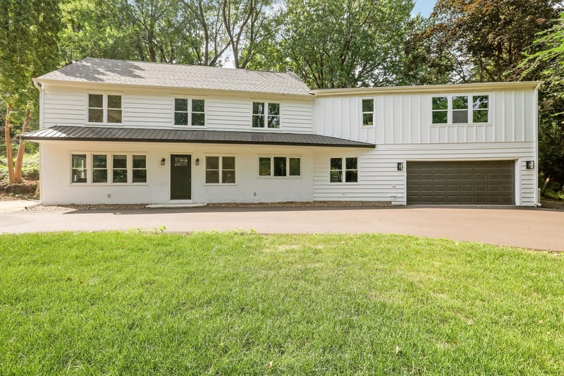 5111 Colonial Dr, Golden Valley, MN 55416