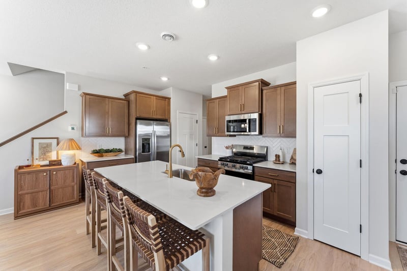 1056 130th Ct E, Rosemount, MN 55068