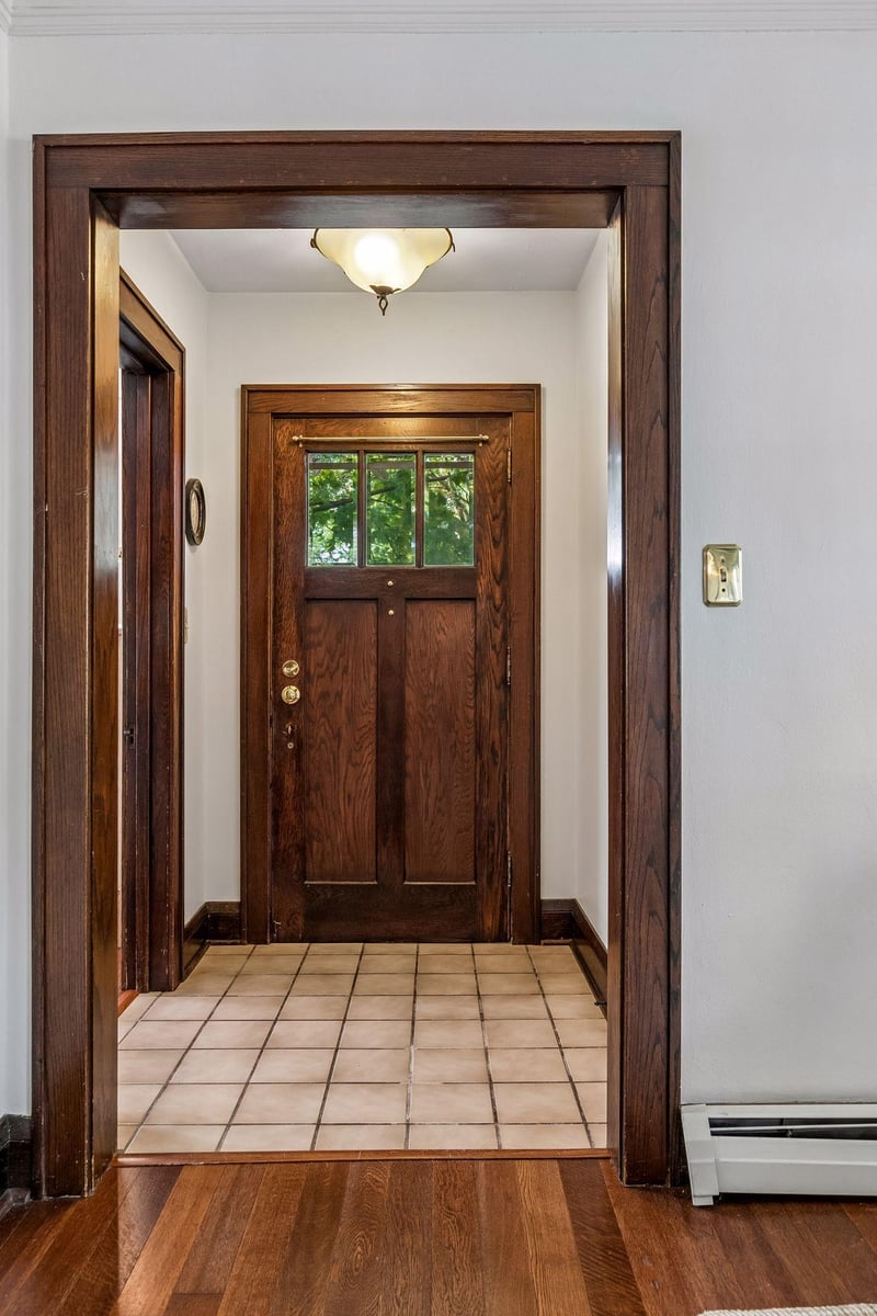 422 Brimhall St, Saint Paul, MN 55105