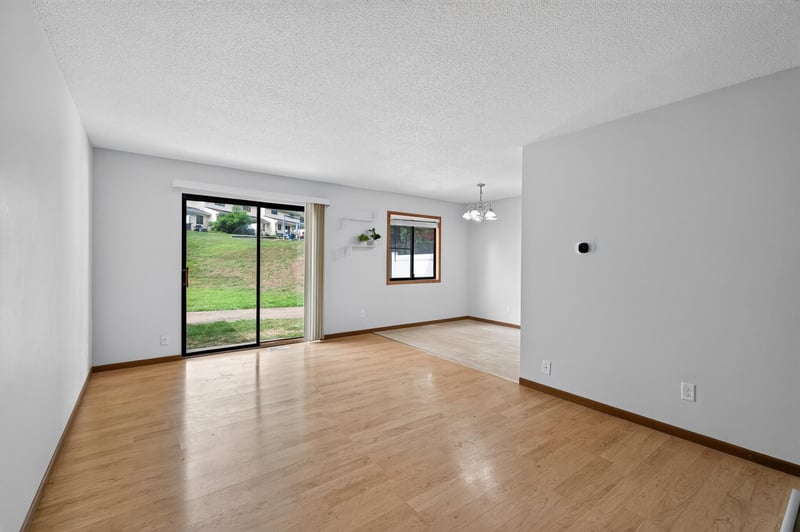 3215 Valley Ridge Dr #56, Eagan, MN 55121